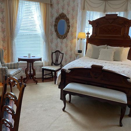 כריסטיאנסבורג The Oaks Victorian Inn מראה חיצוני תמונה