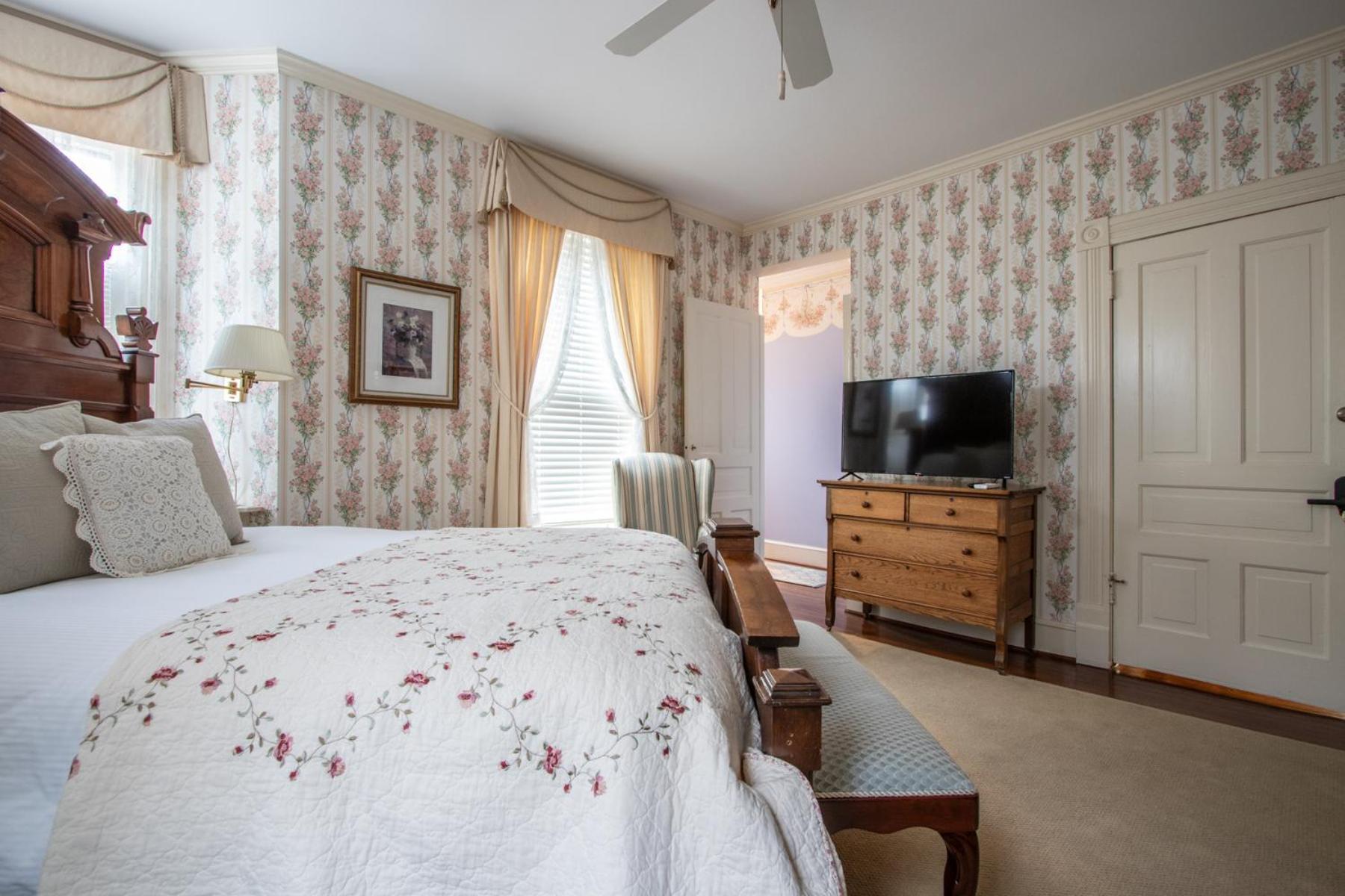 כריסטיאנסבורג The Oaks Victorian Inn מראה חיצוני תמונה