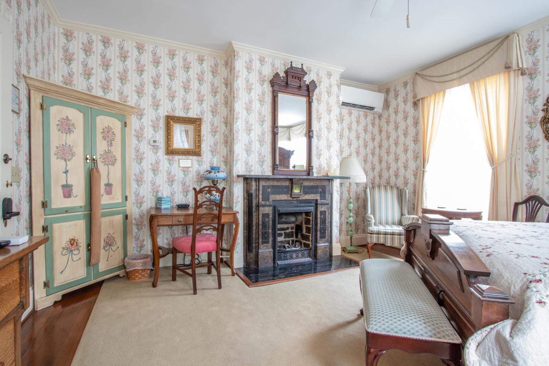 כריסטיאנסבורג The Oaks Victorian Inn מראה חיצוני תמונה