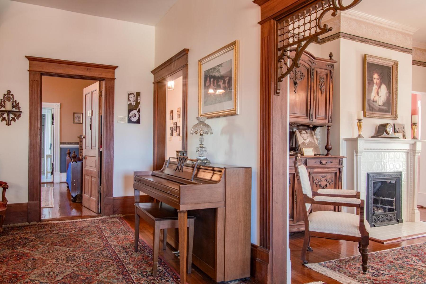 כריסטיאנסבורג The Oaks Victorian Inn מראה חיצוני תמונה