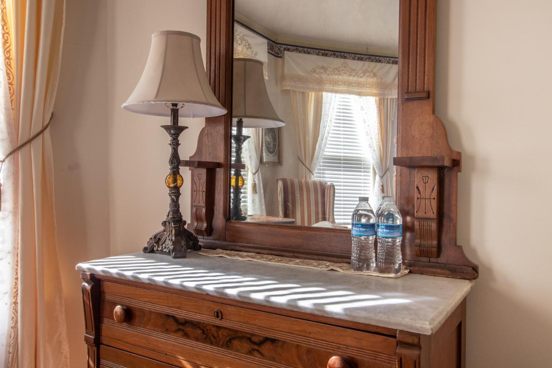 כריסטיאנסבורג The Oaks Victorian Inn מראה חיצוני תמונה