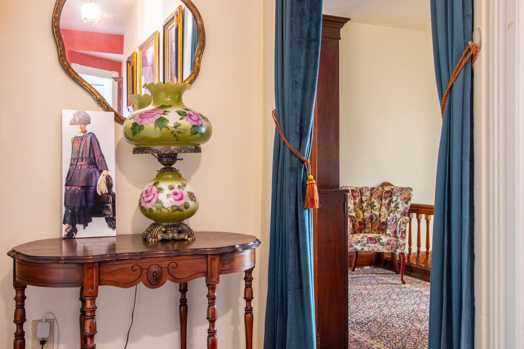 כריסטיאנסבורג The Oaks Victorian Inn מראה חיצוני תמונה