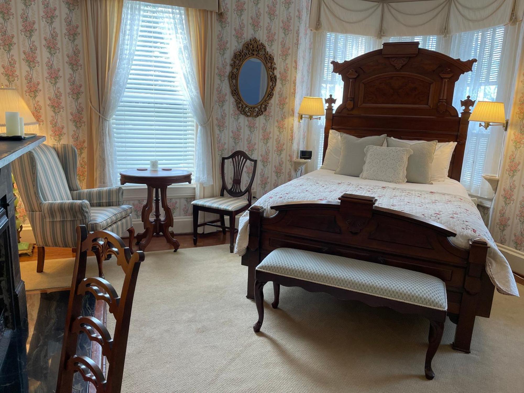 כריסטיאנסבורג The Oaks Victorian Inn מראה חיצוני תמונה