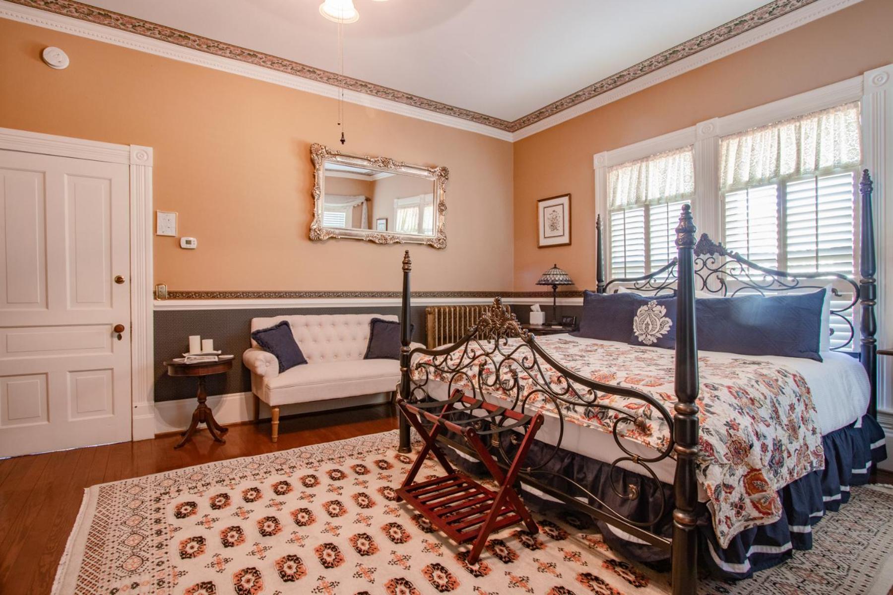 כריסטיאנסבורג The Oaks Victorian Inn מראה חיצוני תמונה