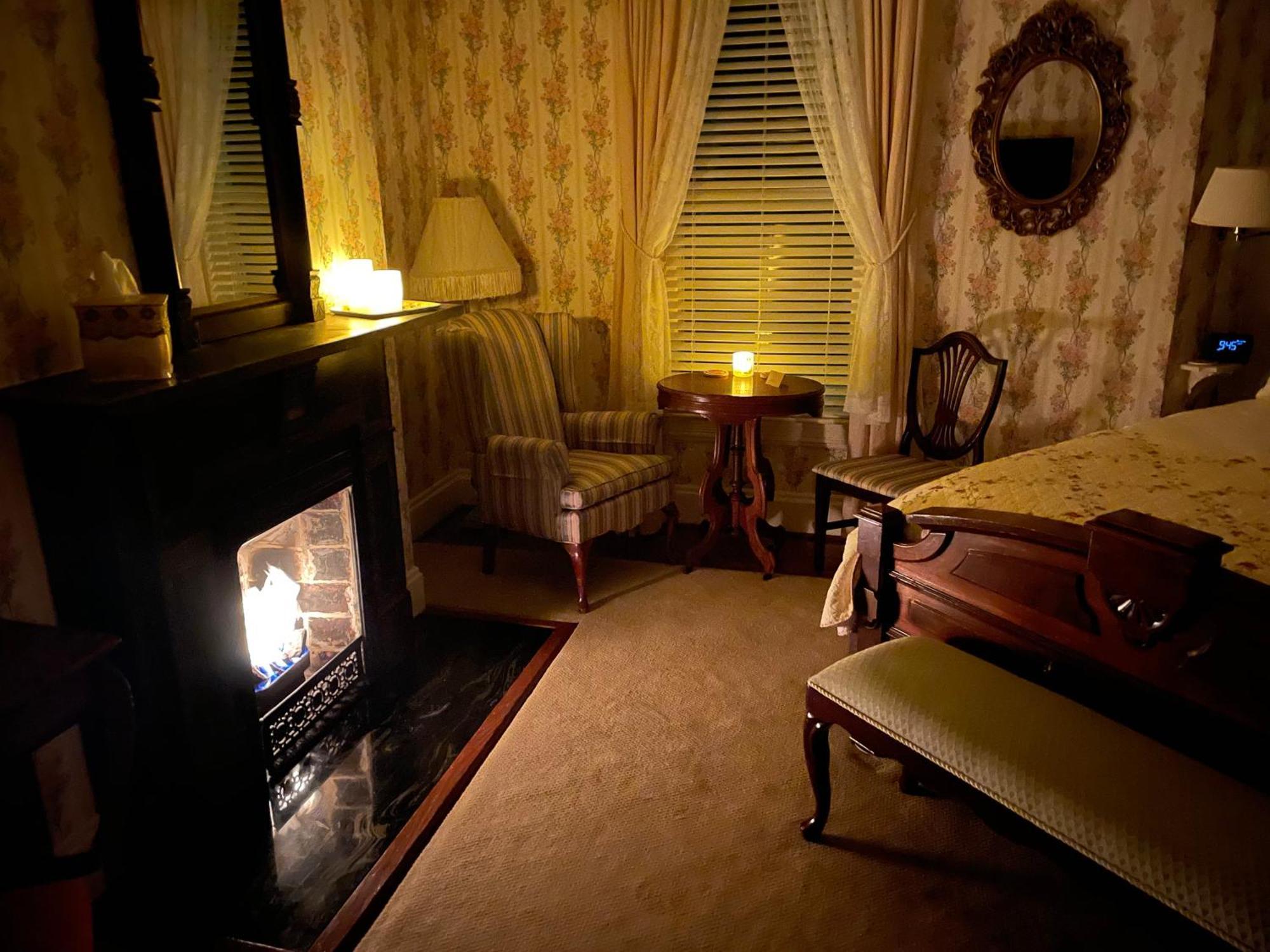 כריסטיאנסבורג The Oaks Victorian Inn מראה חיצוני תמונה