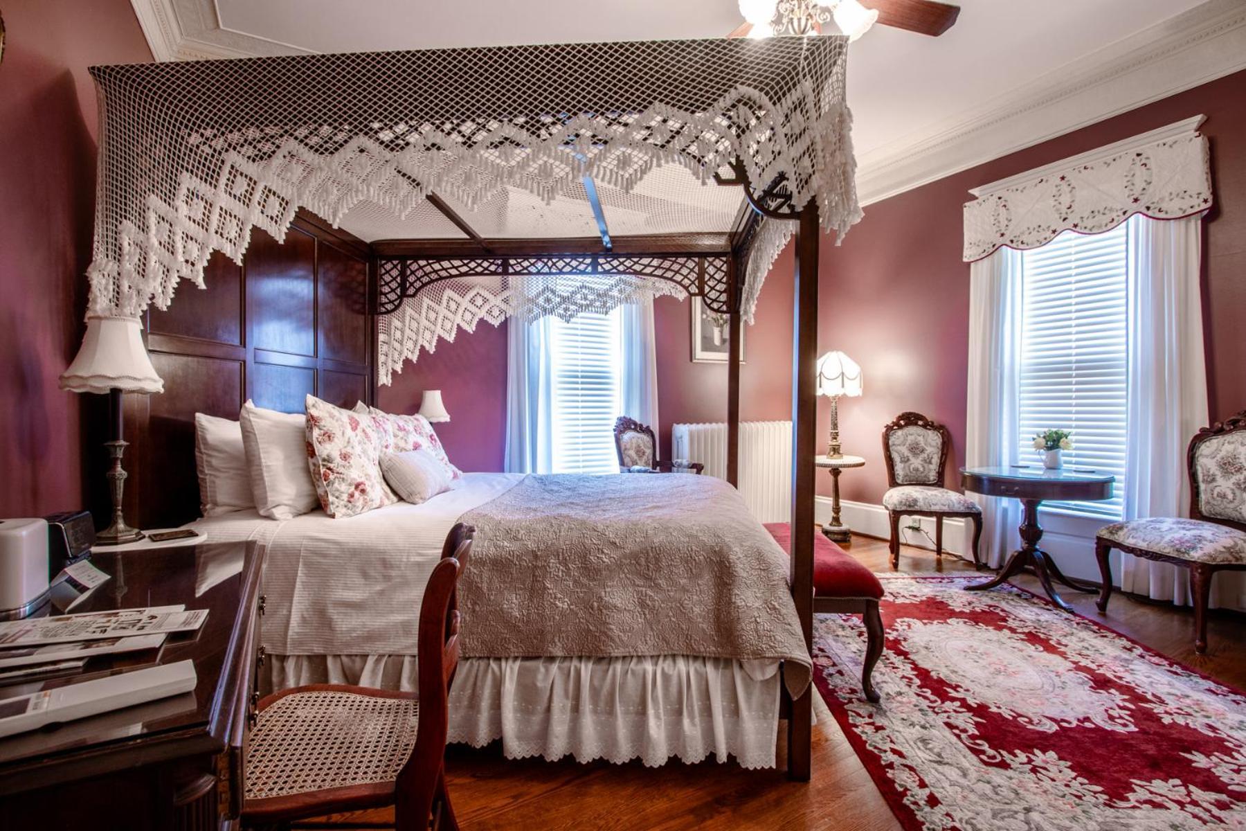 כריסטיאנסבורג The Oaks Victorian Inn מראה חיצוני תמונה