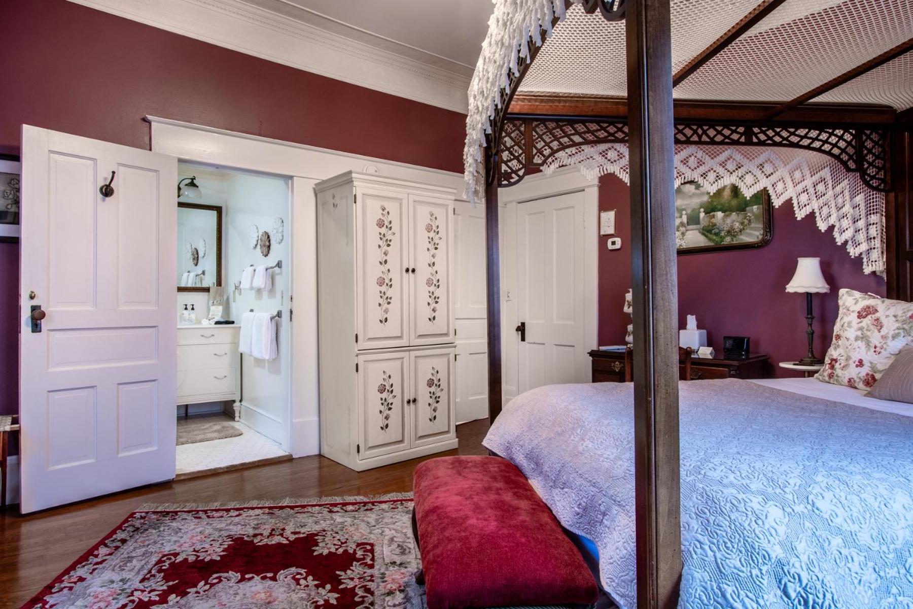 כריסטיאנסבורג The Oaks Victorian Inn מראה חיצוני תמונה
